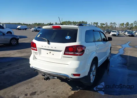 2017 Dodge Journey Crossroad z USA, uszkodzony, nr VIN 3C4PDCGG9HT564221